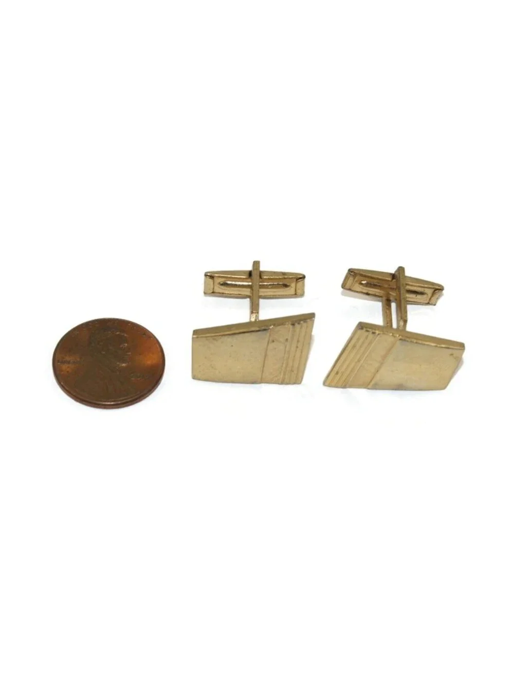Vintage Gold Tone Cuff Links.